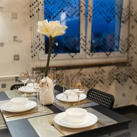 Tres Belle Apparemment 80 M2 Double Sejour A Proche Zenith Gare Centre Chu Hopital *