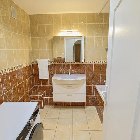 Апартаменты Tres Belle Apparemment 80 M2 Double Sejour A Proche Zenith Gare Centre Chu Hopital *