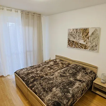 Tres Belle Apparemment 80 M2 Double Sejour A Proche Zenith Gare Centre Chu Hopital Апартаменты Страсбург