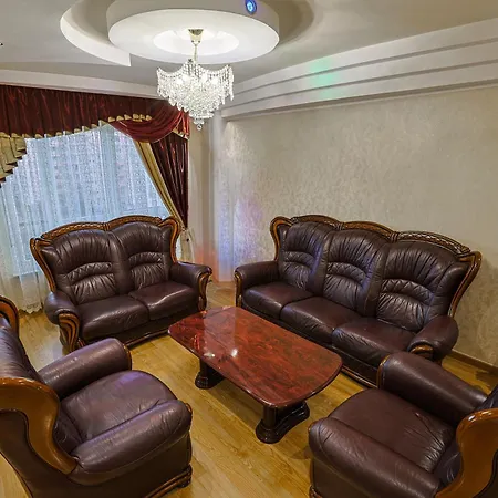 Tres Belle Apparemment 80 M2 Double Sejour A Proche Zenith Gare Centre Chu Hopital Апартаменты Страсбург